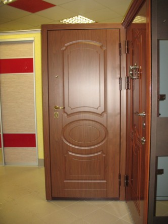 отделка стальной двери Челябинск